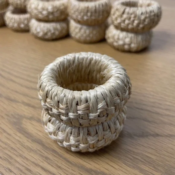 Vintage woven boho minimalist rattan woven napkin rings - Picture 3 of 5
